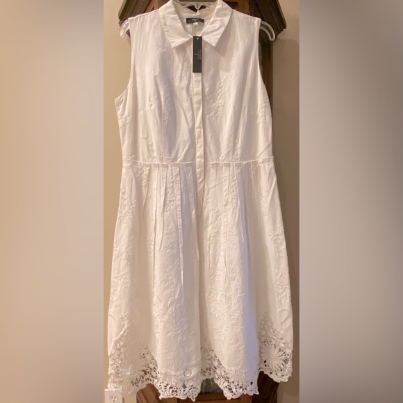 Tahari Dresses & Skirts - Tahari Dress